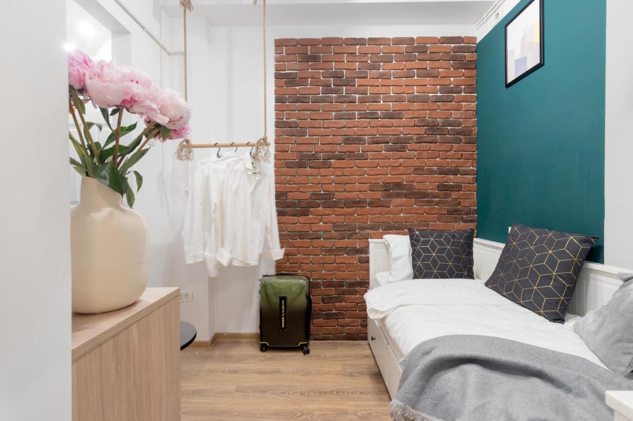 Ultra Central, 15 Sqm Studio By Urbanesq Бухарест Экстерьер фото